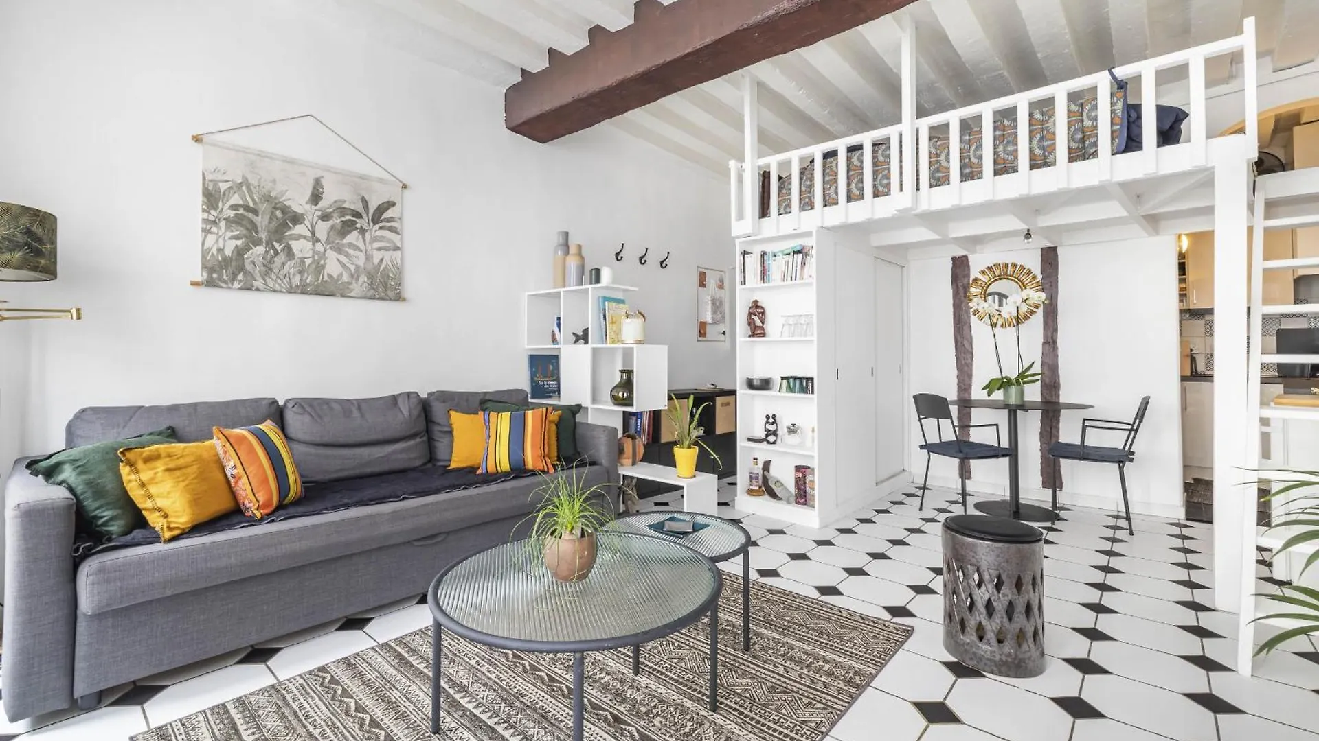 Apartment Jeu De Dames Paris